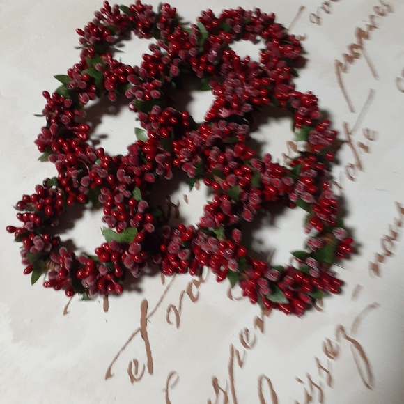 Napkin/Candle Rings - Picture 3 of 3